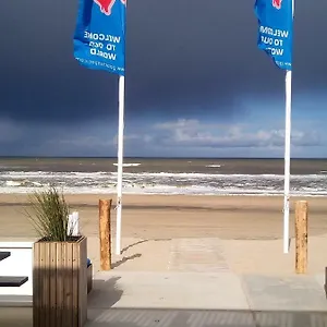 South With Garden And Free Parking Zandvoort